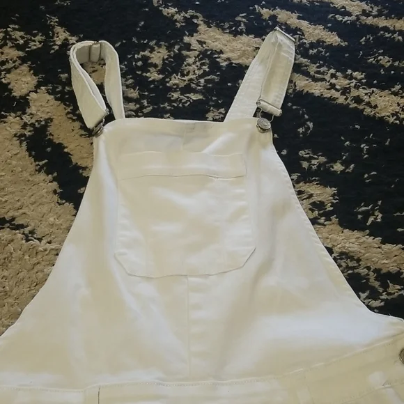 YMI Jean's Curvt Fit White Shortalls - Picture 3 of 8